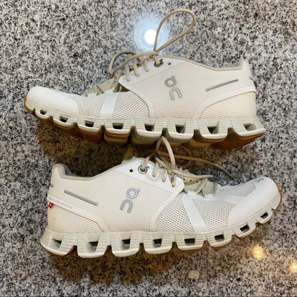 On Running Cloud Women’s 6 - Picture 1 of 6